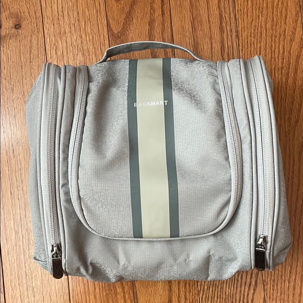 BAGSMART, Hanging Toiletry Bag, medium size